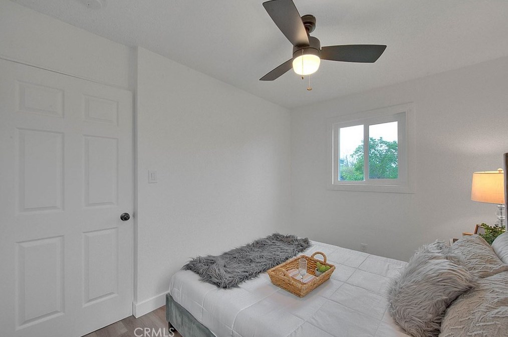 15253 Hibiscus Ave, Fontana CA  92335-4330 exterior