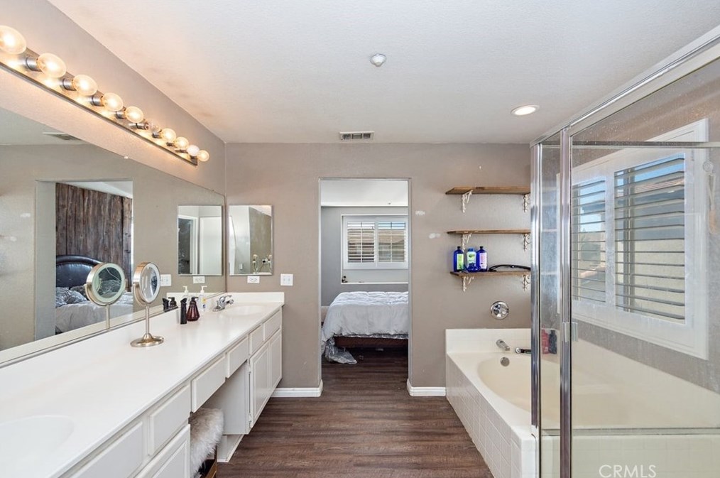 14342 Quail Ct, Fontana CA  92336-3629 exterior