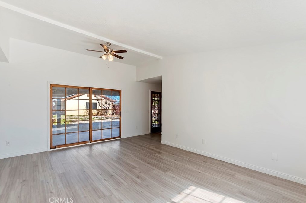 7765 Newhall Ave, Hesperia CA  92345-7019 exterior