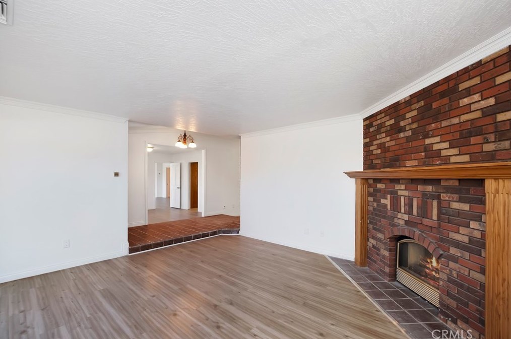 7765 Newhall Ave, Hesperia CA  92345-7019 exterior