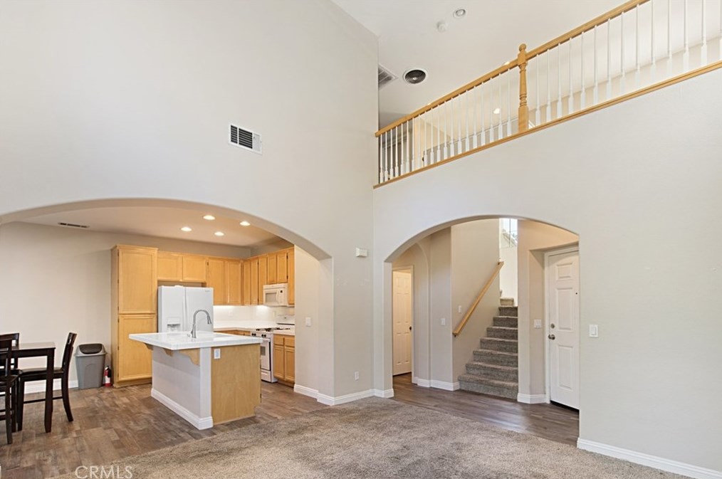 32488 Guevara Dr, Temecula CA  92592-2802 exterior