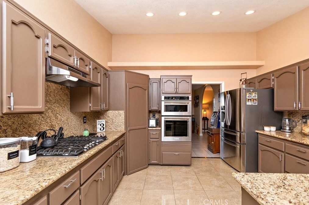 12876 Quail Vista Rd, Apple Valley CA  92308-5009 exterior