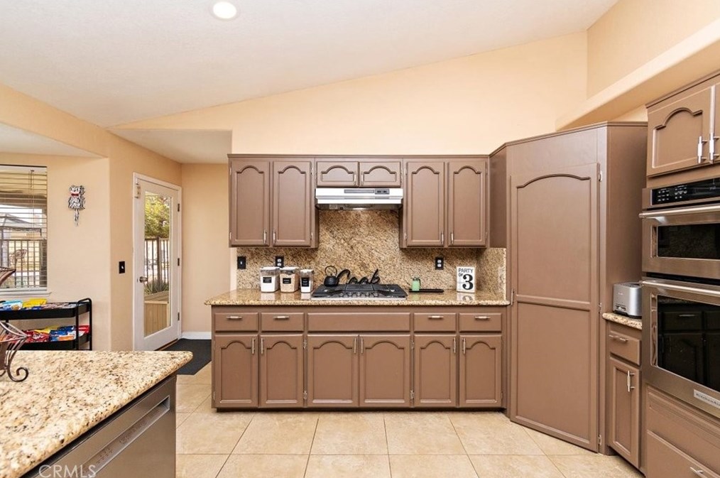 12876 Quail Vista Rd, Apple Valley CA  92308-5009 exterior