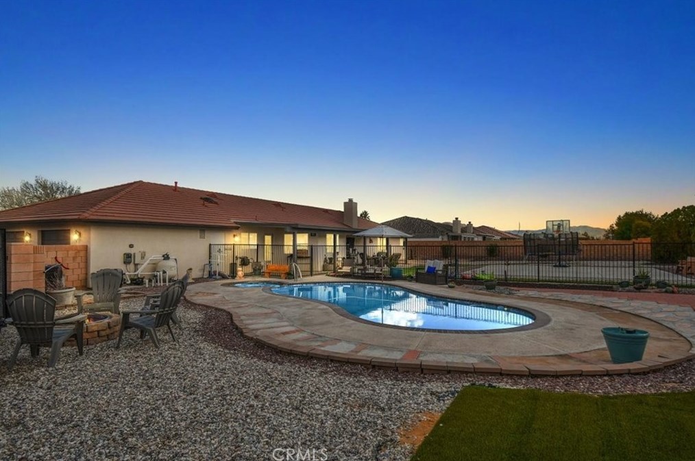 12876 Quail Vista Rd, Apple Valley CA  92308-5009 exterior