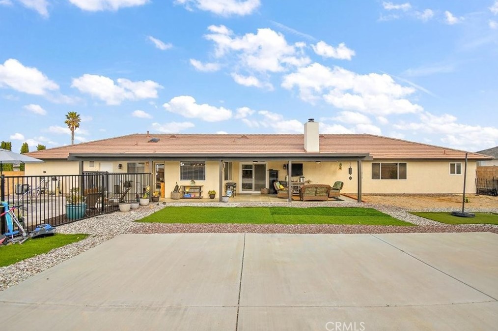 12876 Quail Vista Rd, Apple Valley CA  92308-5009 exterior