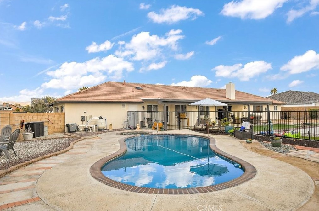 12876 Quail Vista Rd, Apple Valley CA  92308-5009 exterior