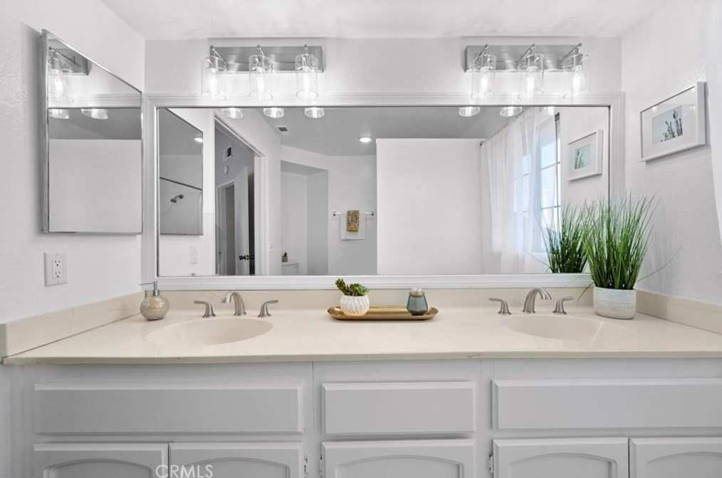 12096 Palm Vista St, Moreno Valley CA  92557-7614 exterior