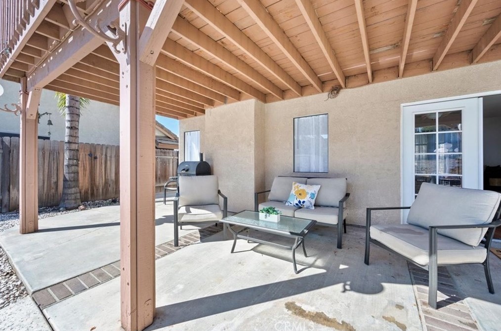 12096 Palm Vista St, Moreno Valley CA  92557-7614 exterior