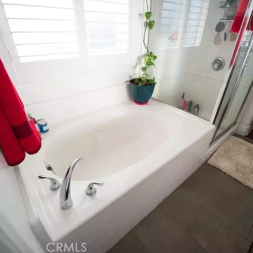 17534 Owen St, Fontana CA  92335-3619 exterior