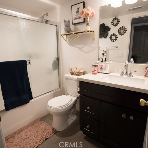 17534 Owen St, Fontana CA  92335-3619 exterior