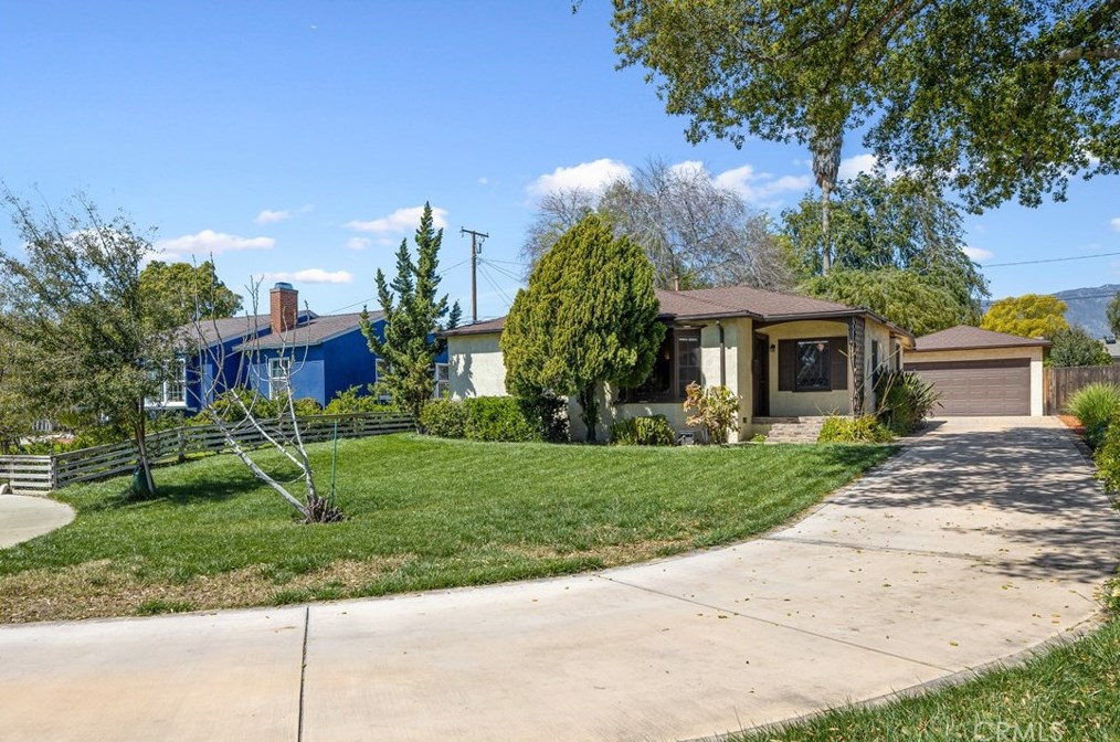 417 Green St, Claremont CA  91711-5031 exterior