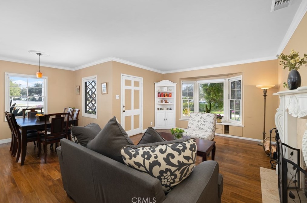 417 Green St, Claremont CA  91711-5031 exterior