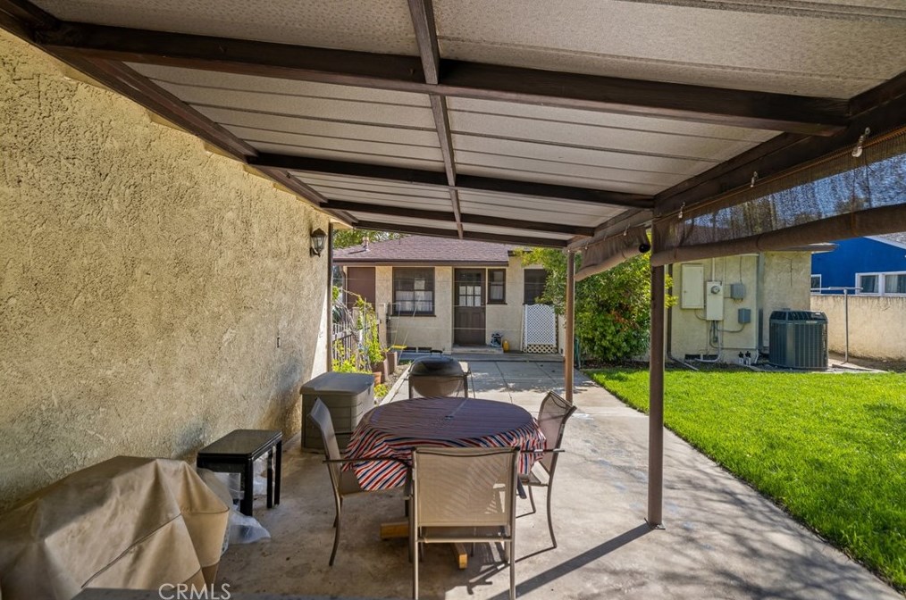 417 Green St, Claremont CA  91711-5031 exterior