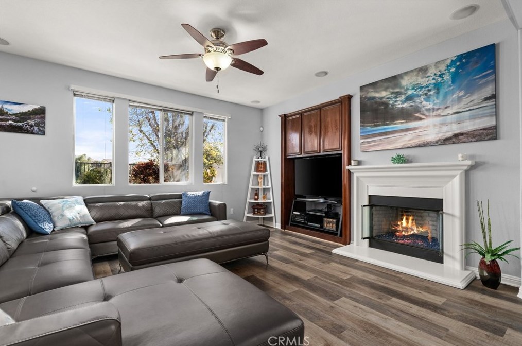 35535 Trevino Trl, Beaumont CA  92223-6203 exterior