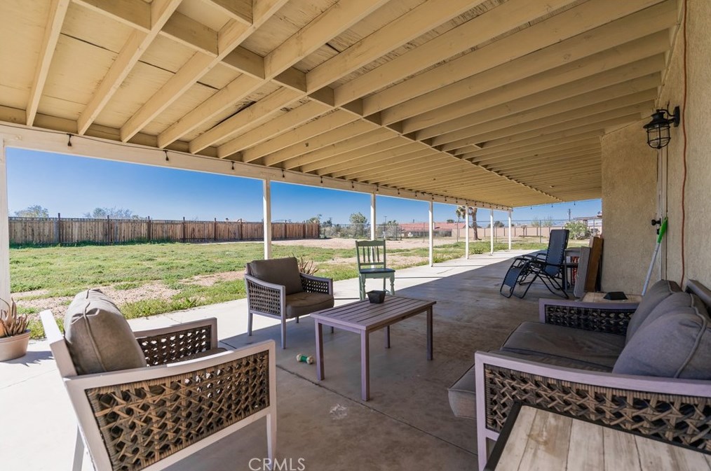 10082 5th Ave, Hesperia CA  92345-2607 exterior