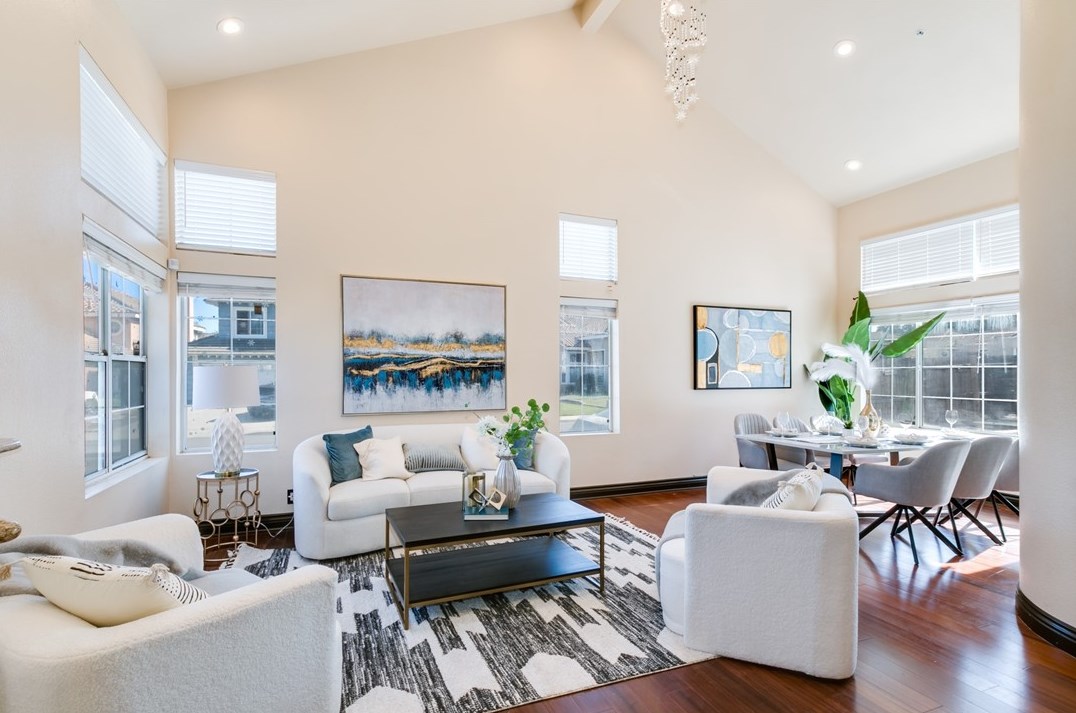 7490 Oxford Ct, Fontana CA  92336-3522 exterior