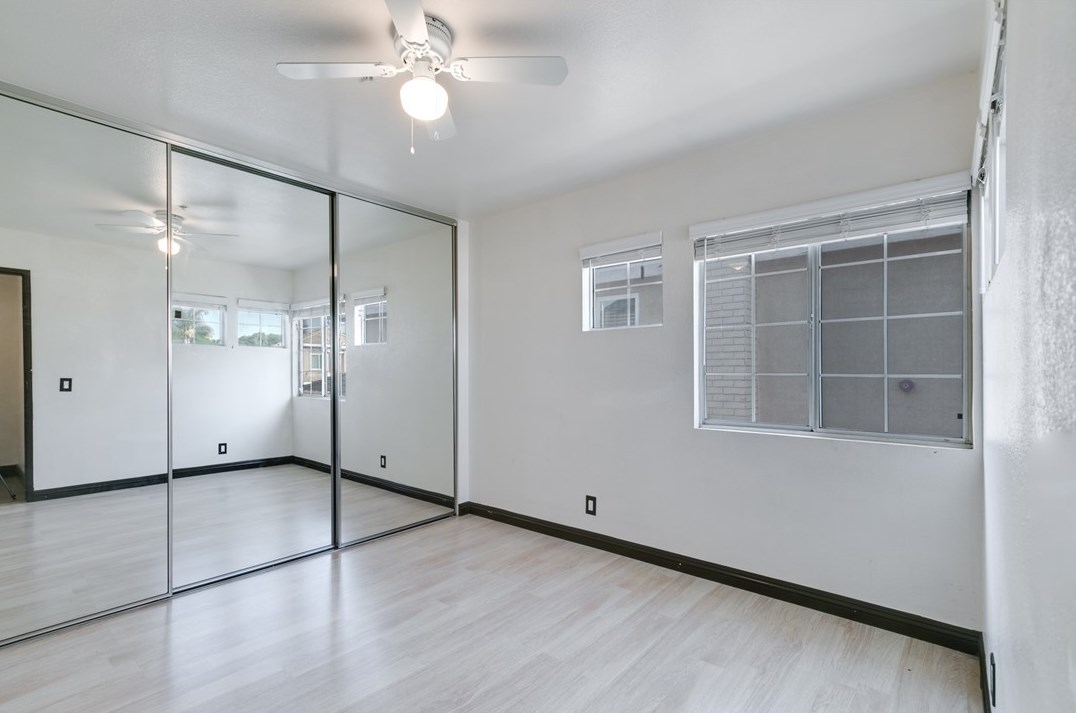 7490 Oxford Ct, Fontana CA  92336-3522 exterior