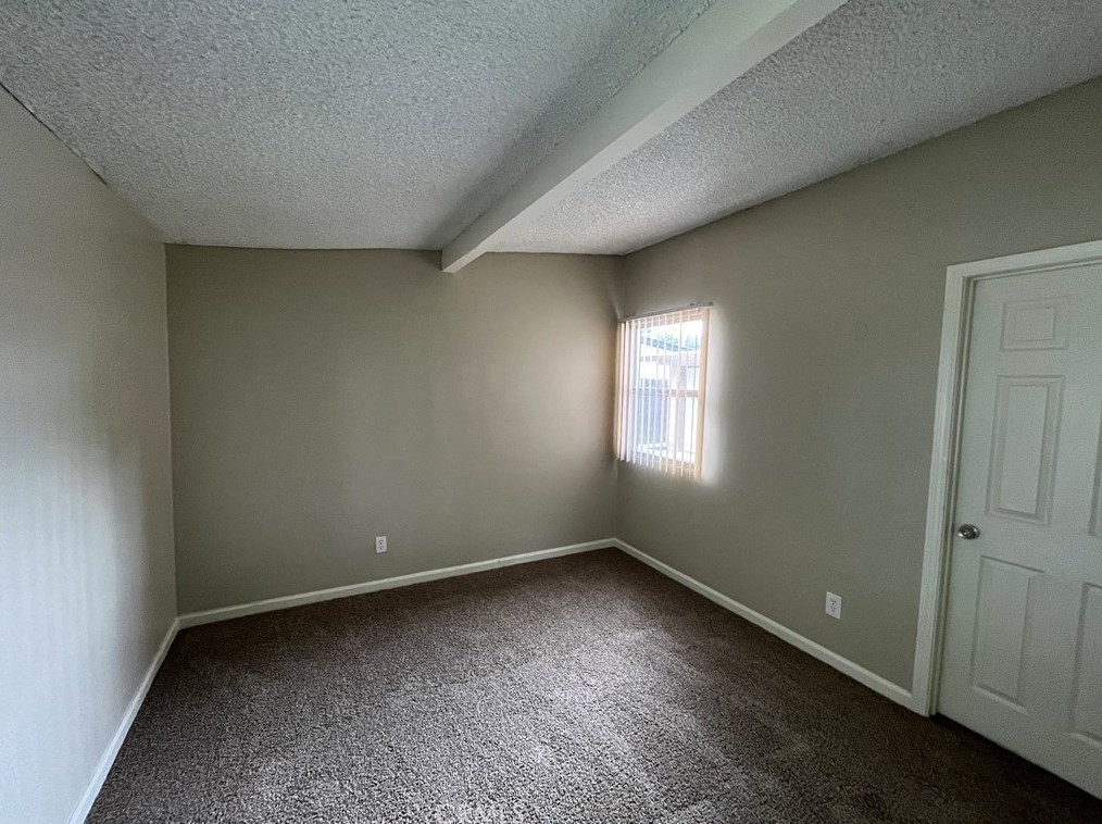 17969 Hatton St, Los Angeles CA  91335-2137 exterior