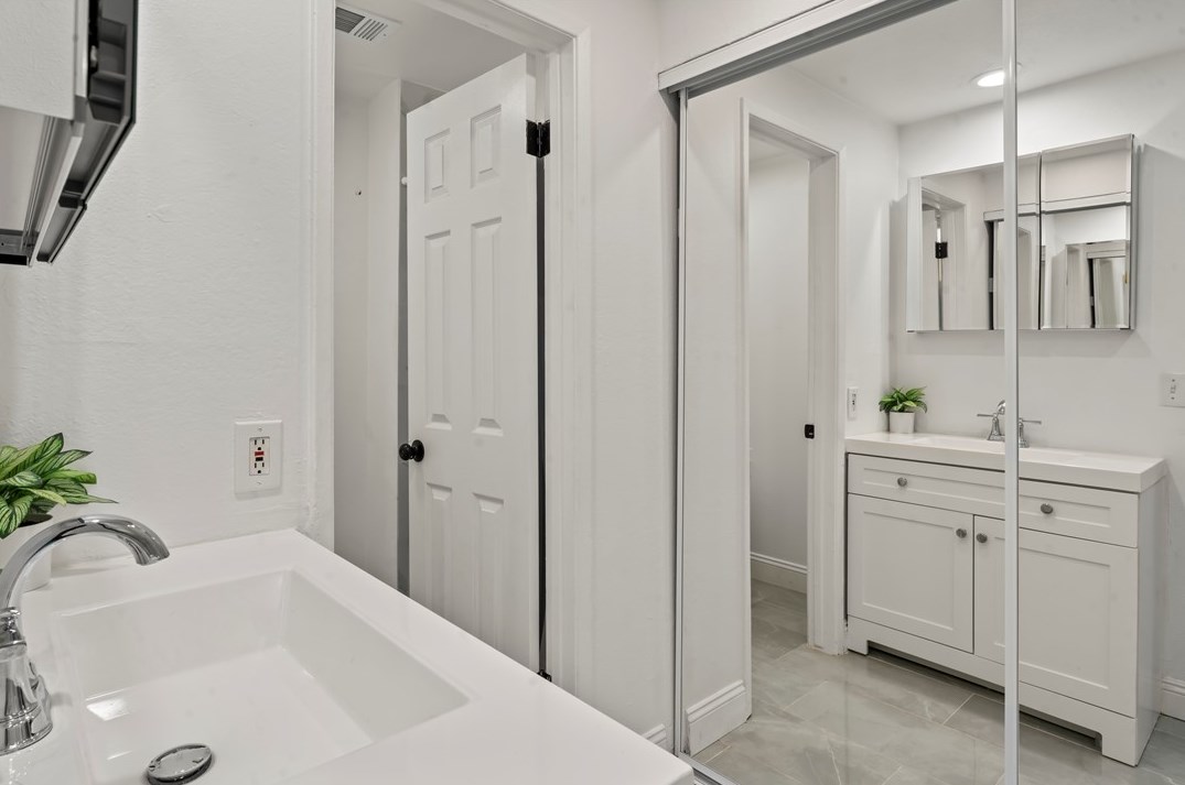 1248 S Dover St, Glendora, CA 91740