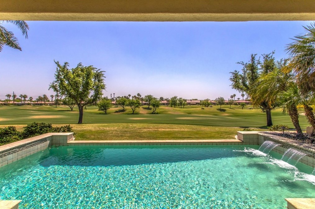57780 Black Diamond, La Quinta CA  92253-8780 exterior