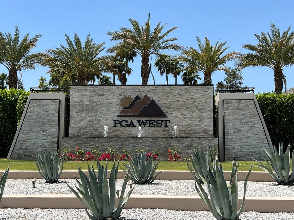 57780 Black Diamond, La Quinta CA  92253-8780 exterior
