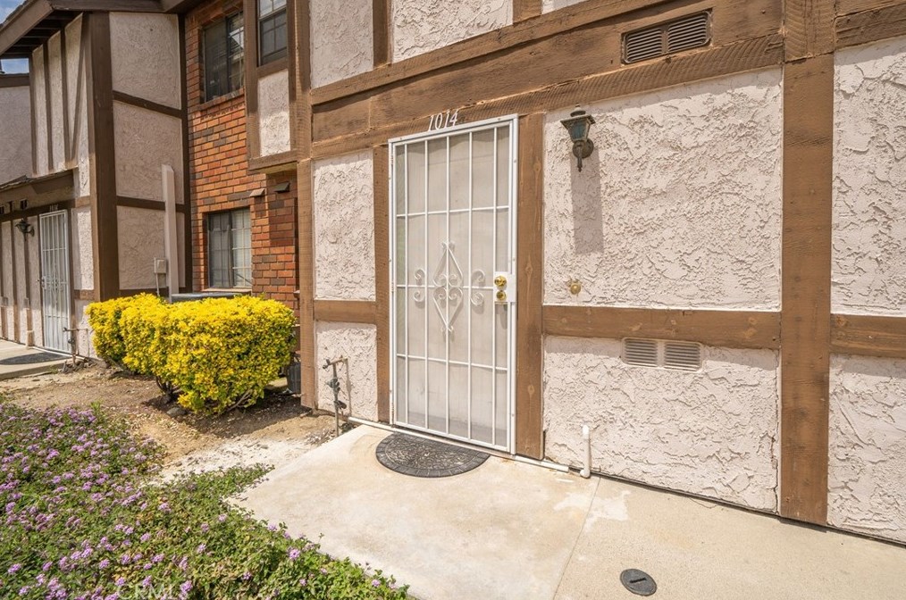 1014 Mountain Ave, Ontario CA  91762-2114 exterior