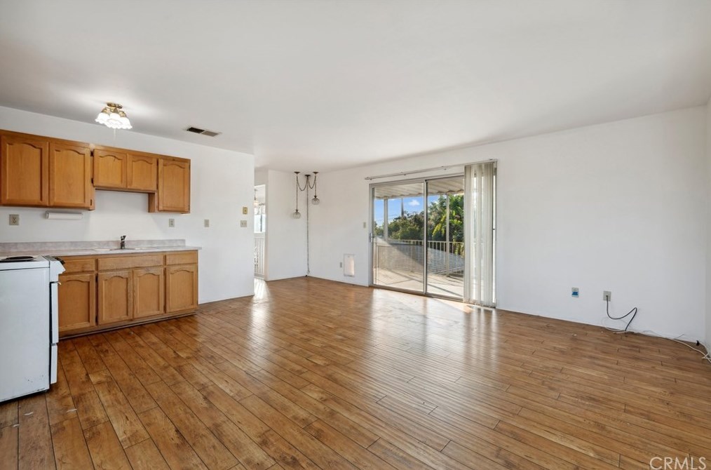 135 Whitney St, Chula Vista CA 91910-4803 exterior