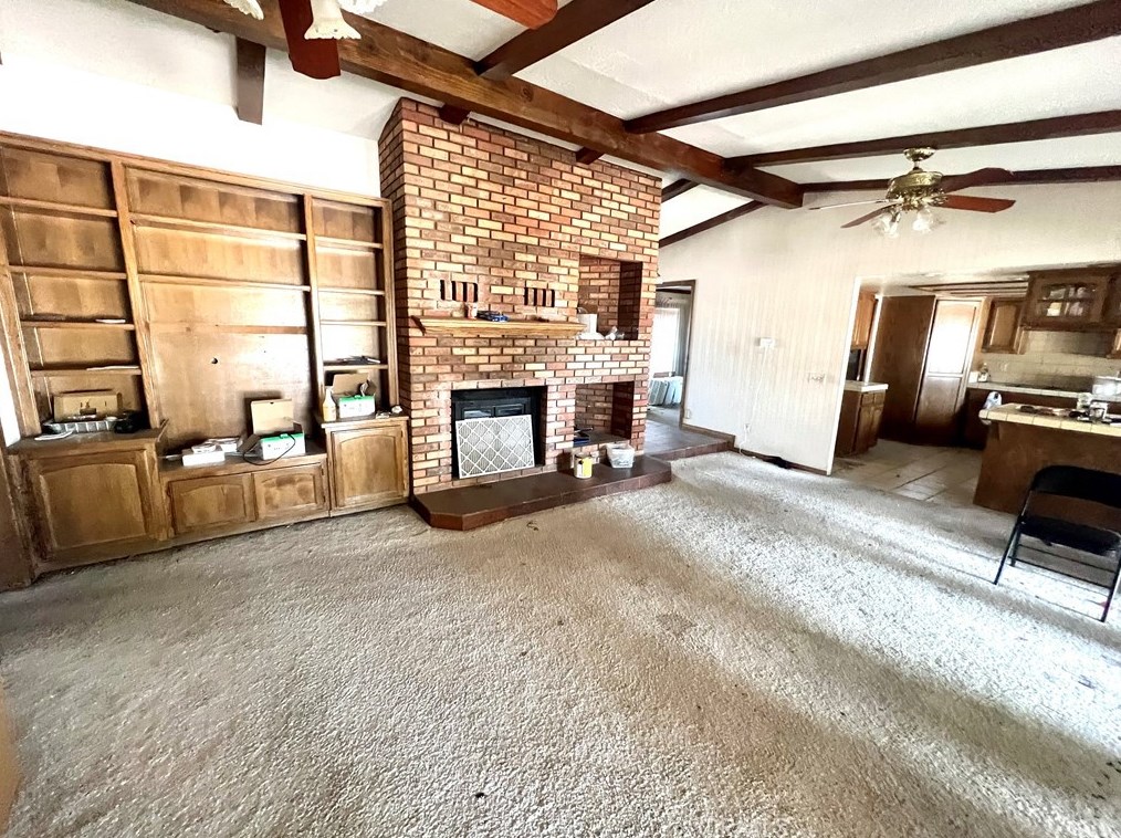 16045 Lime St, Hesperia CA  92345-4029 exterior