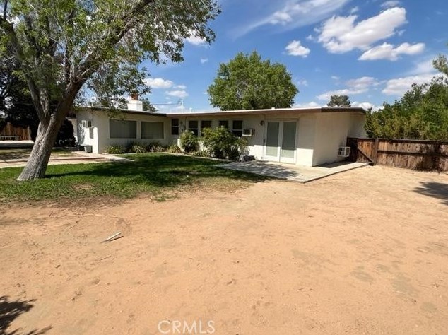 13092 Topsanna Rd, Apple Valley CA  92308-6386 exterior