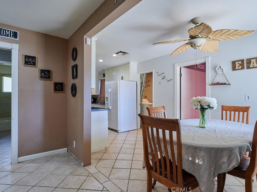 186 Stanford St, Hemet CA  92544-4907 exterior