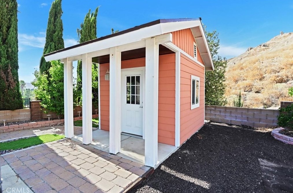 26324 Kalmia Ave, Moreno Valley CA  92555-1720 exterior