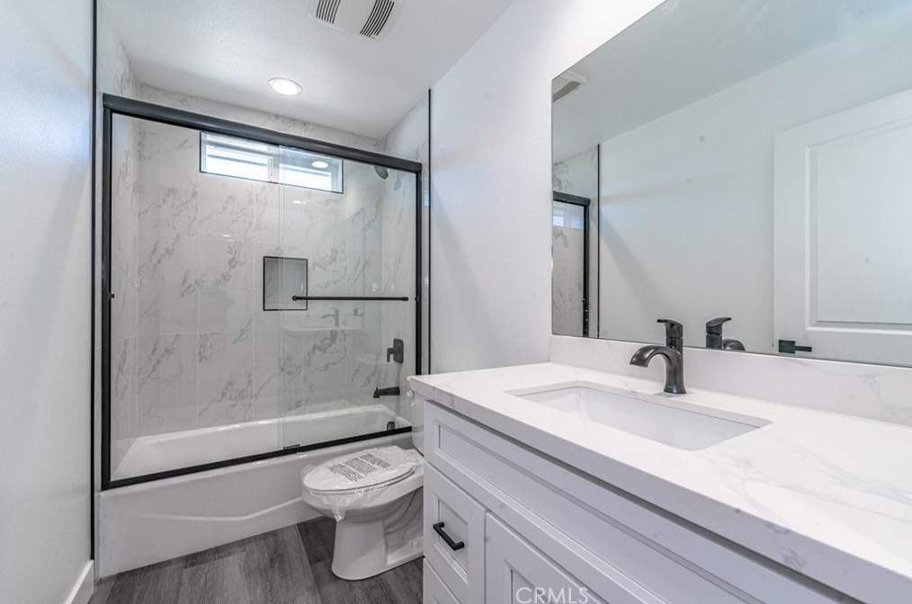 11437 1 Ave, Hesperia CA 92345-2153 exterior