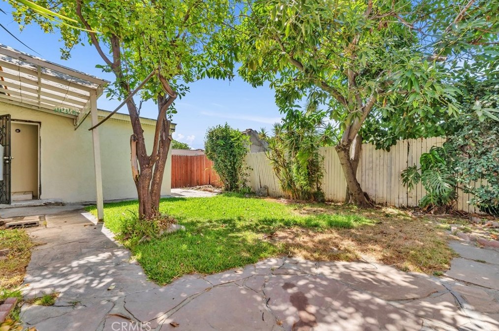 11018 Montecito Dr, El Monte CA 91731-2120 exterior