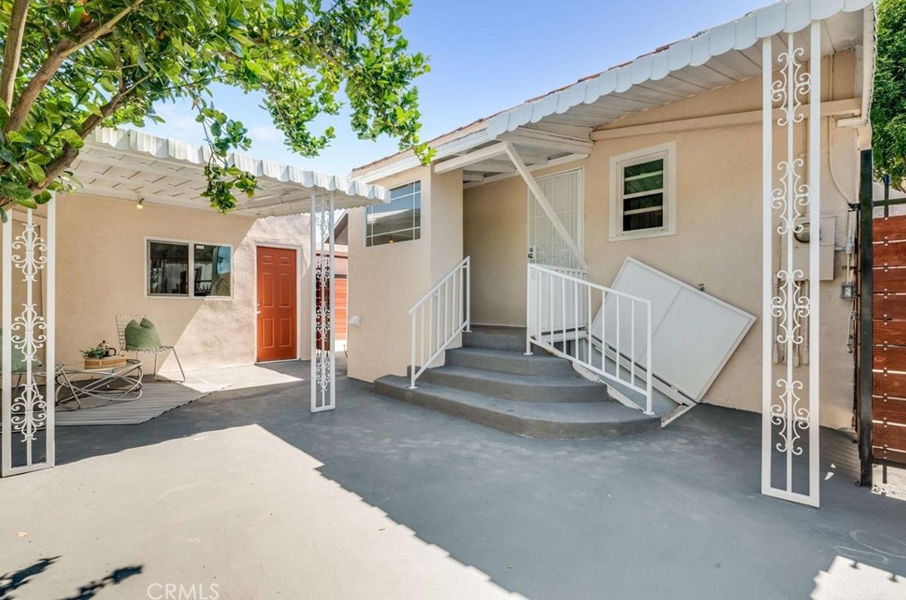 4461 Huntington Dr, Los Angeles CA  90032-2686 exterior