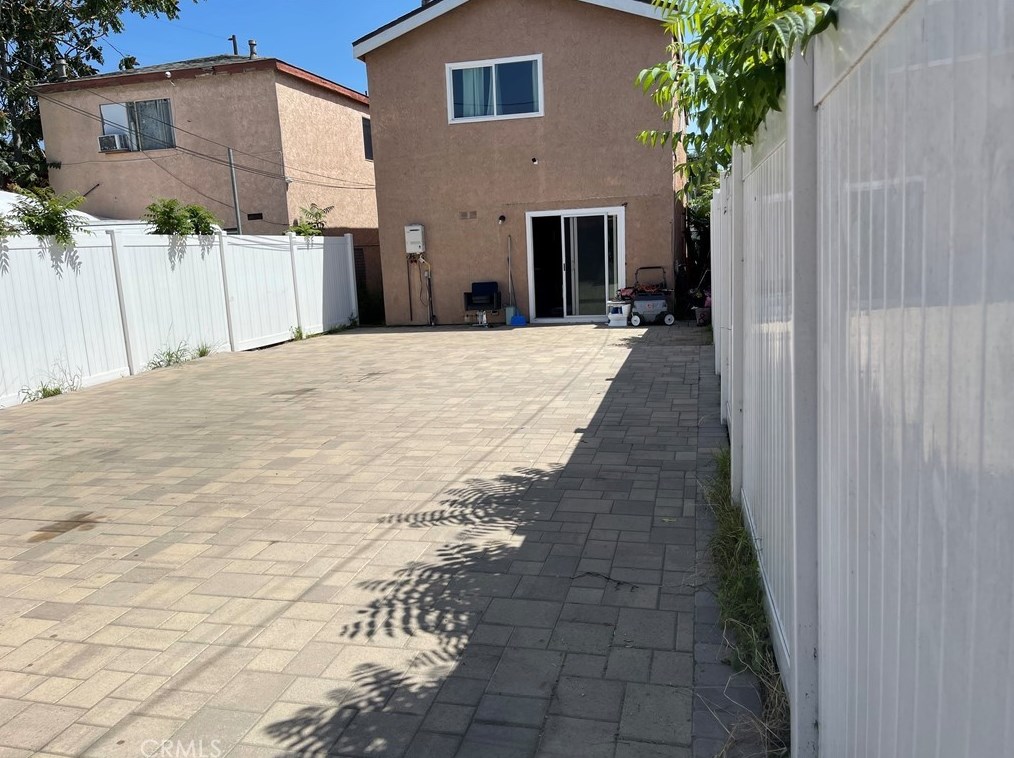 9707 Bandera St, Los Angeles CA  90002-3012 exterior