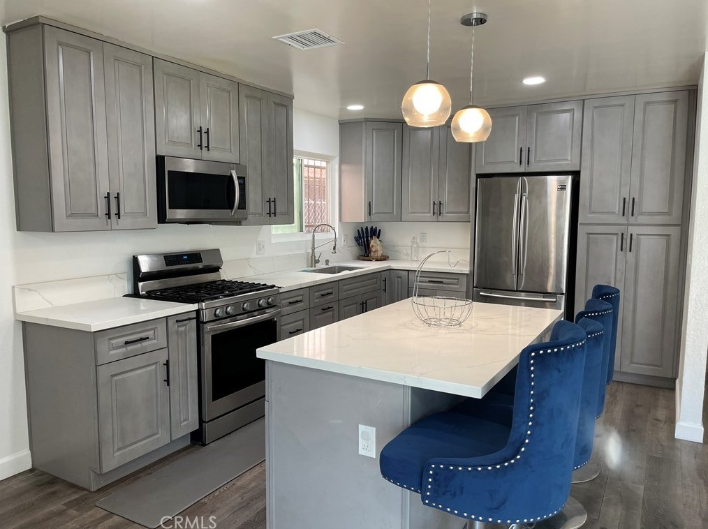 9707 Bandera St, Los Angeles CA  90002-3012 exterior