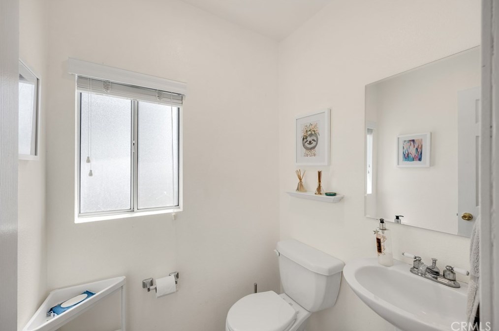 2105 San Marcos Pl, Claremont CA  91711-1766 exterior