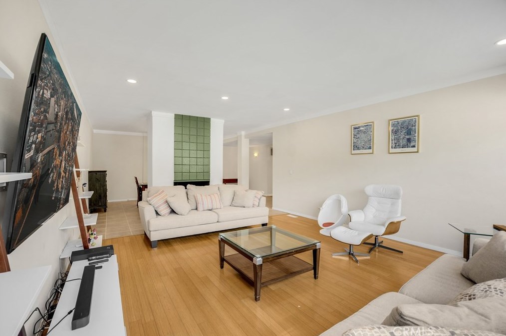 2105 San Marcos Pl, Claremont CA  91711-1766 exterior