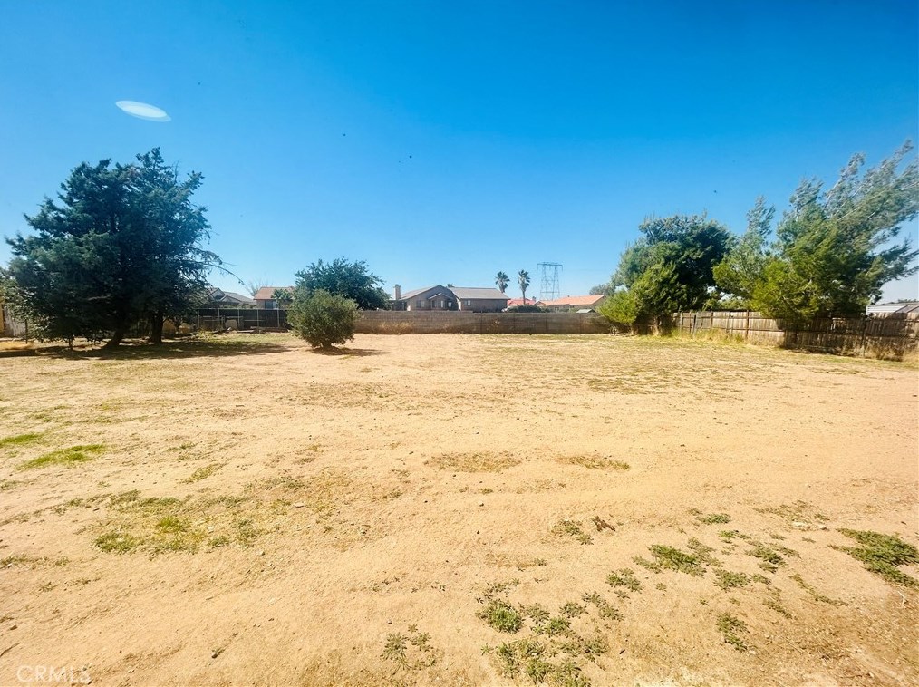 7218 7th Ave, Hesperia CA  92345-4473 exterior