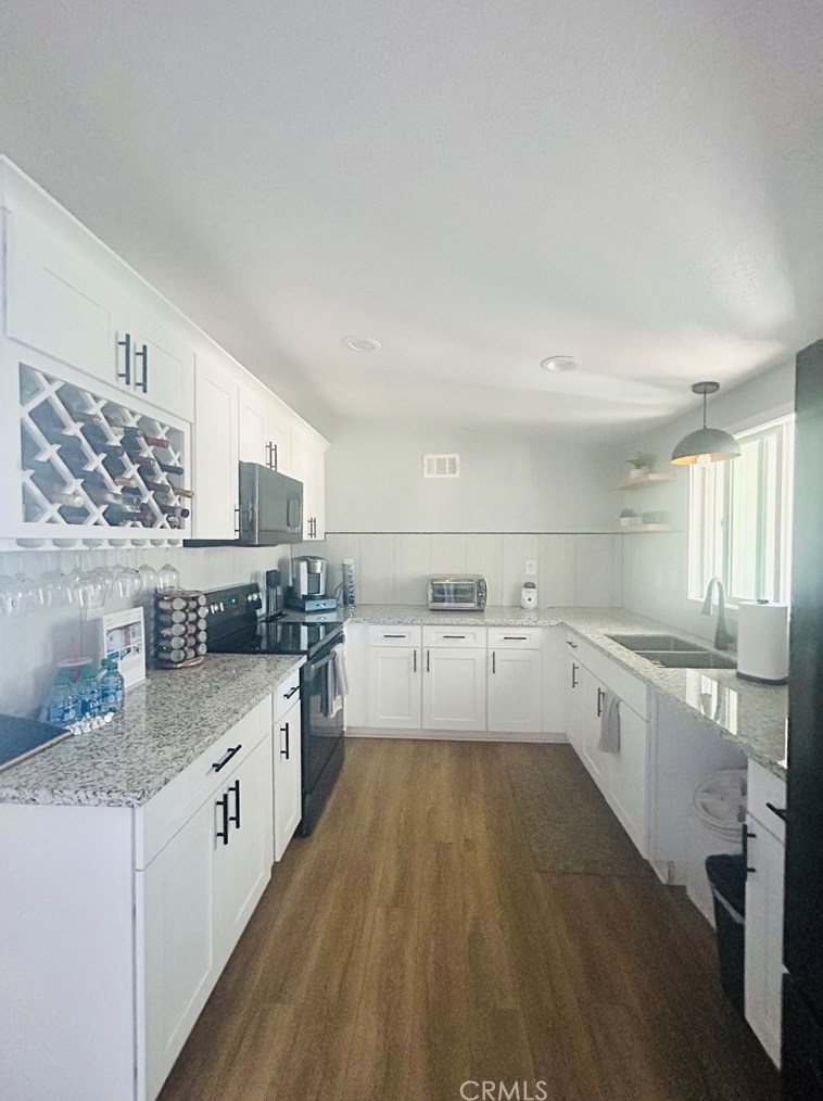 7218 7th Ave, Hesperia CA  92345-4473 exterior