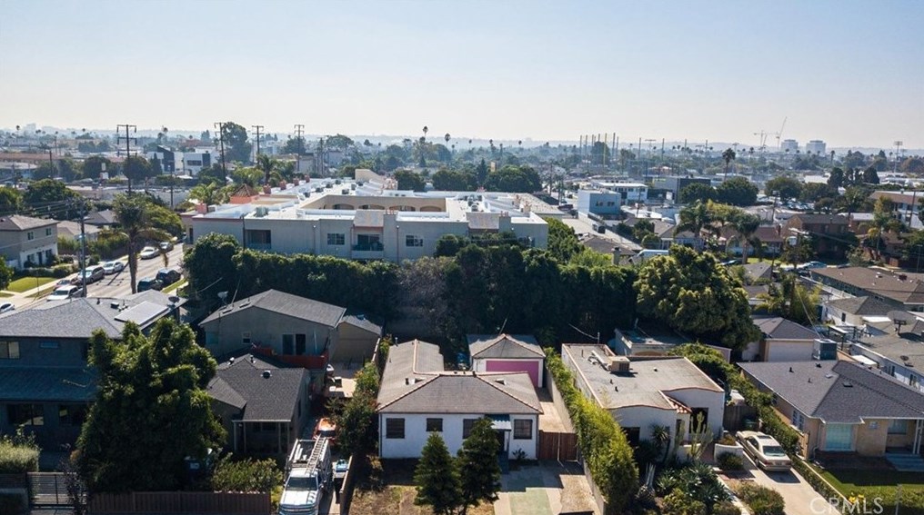 12912 Mccune Ave, Los Angeles CA  90066-3528 exterior