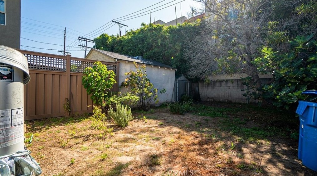 12912 Mccune Ave, Los Angeles CA  90066-3528 exterior