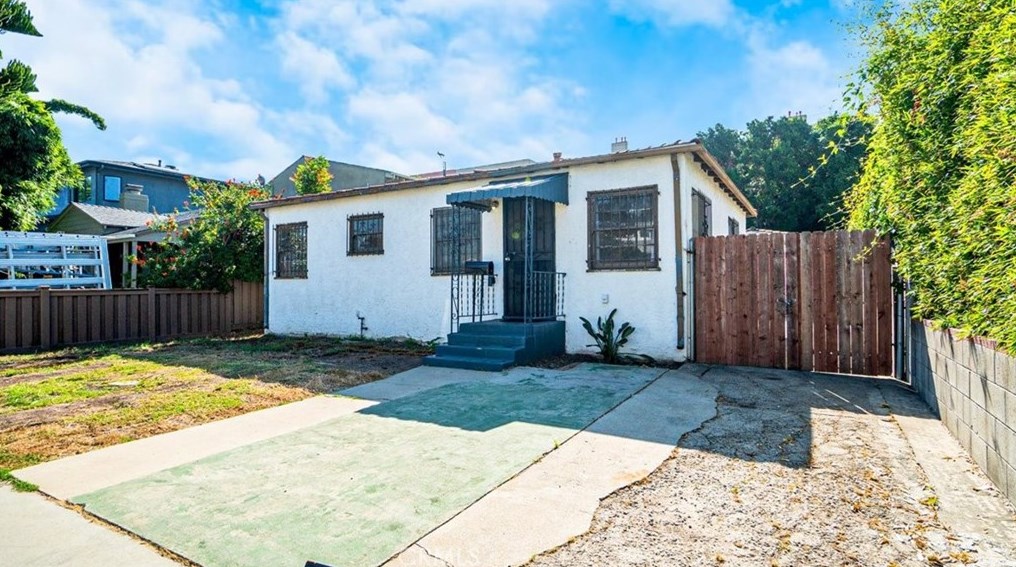 12912 Mccune Ave, Los Angeles CA  90066-3528 exterior