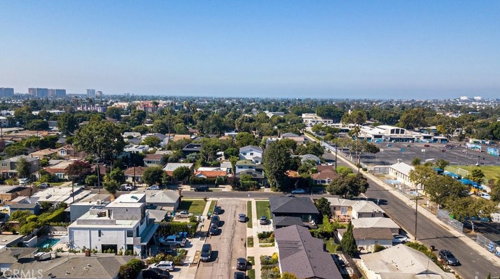 12912 Mccune Ave, Los Angeles CA  90066-3528 exterior