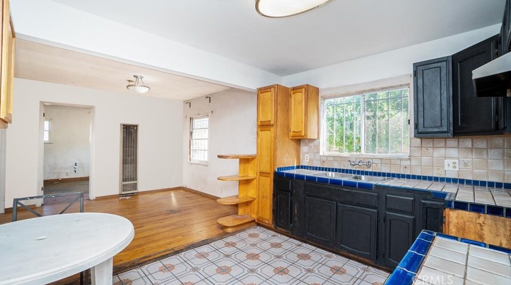 12912 Mccune Ave, Los Angeles CA  90066-3528 exterior