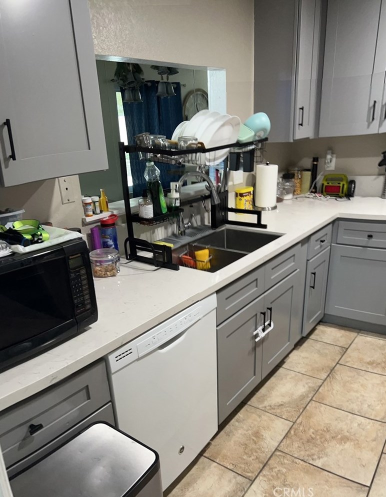 553 Wayland Ct, Claremont CA  91711-5001 exterior