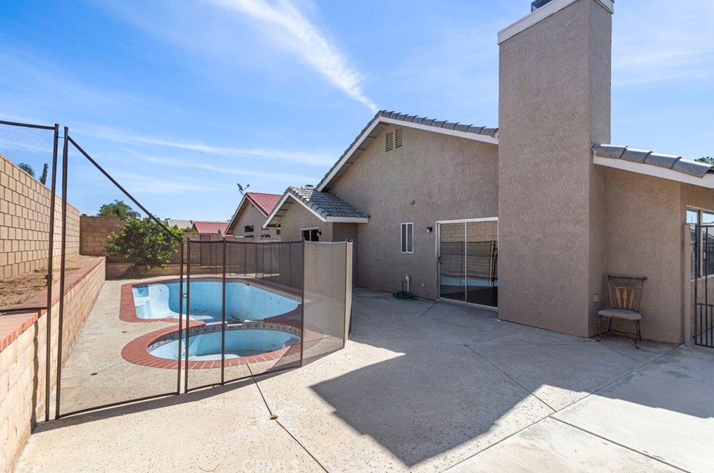 26308 Alturas Creek Dr, Moreno Valley CA 92555-6819 exterior