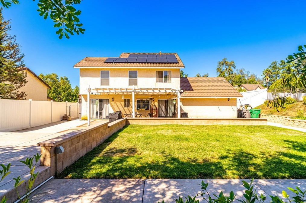 24585 Meadow Grass Way, Moreno Valley CA  92557-4129 exterior