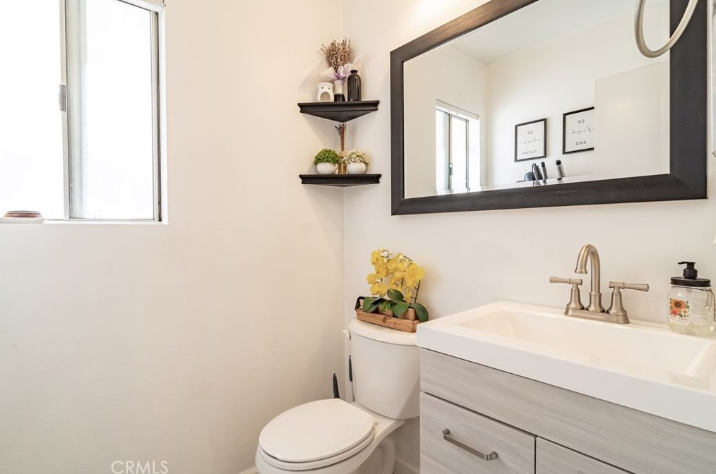 24585 Meadow Grass Way, Moreno Valley CA  92557-4129 exterior