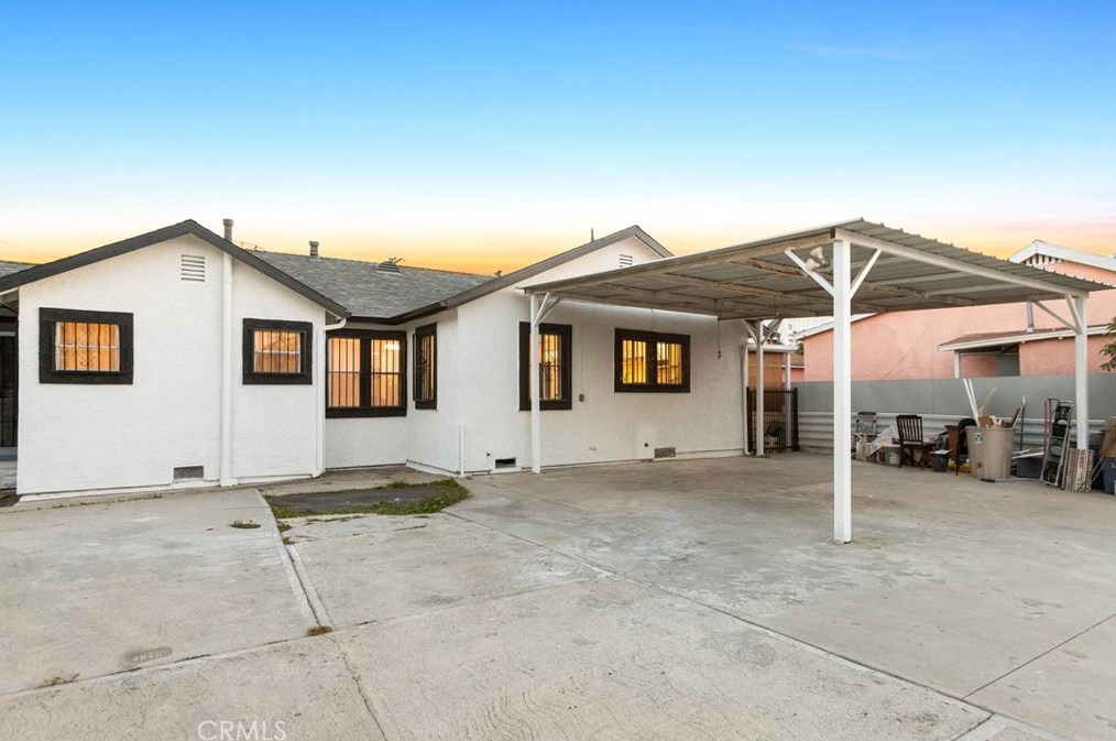 4209 Mckinley Ave, Los Angeles CA  90011-3025 exterior